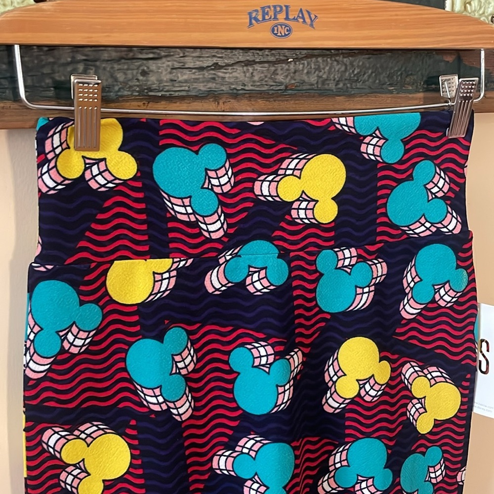 LulaRoe x Disney Mickey Mouse Cassie Pencil Skirt Size XS